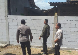 Tersinggung Istri Diolok-olok, Warga Ponorogo Ini Pagar Akses Jalan Saudaranya