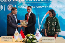 PLN Teken Kerja Sama Pendanaan Transisi Energi Bersama AIIB dan PT SMI