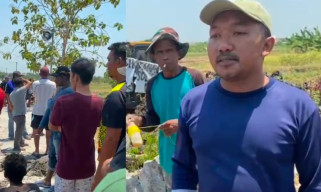 Ratusan Warga di Lamongan Protes Pengurukan Lahan Makam