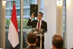 PLN Group Siap Produksi Solar Panel dengan Teknologi Mutakhir