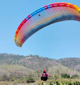 H-2 Bupati Ponorogo Open Paralayang 2023, Sejumlah Atlet Luar Kota Jajal Terbang