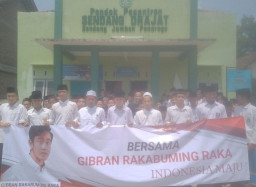 Santri di Ponorogo Dukung Prabowo-Gibran, Kagum Perjuangkan Dana Abadi Pesantren