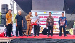 Belasan Ribu Petani Gurem Dapat 100 Ton Pupuk NPK Gratis dari Bupati Ponorogo