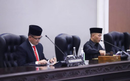 Pj. Wali Kota Batu Sampaikan Raperda Pengelolaan Keuangan Daerah di Sidang Paripurna
