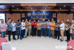 Bambang DH Resmi Terpilih Jadi Ketua Umum IKA Universitas Negeri Surabaya 2024-2029