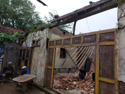 Hujan Deras di Ponorogo Robohkan Rumah Warga