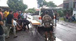 Hindari Jalan Berlubang, Pemotor di Ponorogo Kritis Usai Hajar Mobil Pick Up