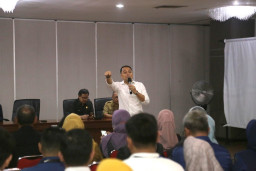 Kumpulkan Staf Perizinan di Awal 2024, Wali Kota Eri: Tidak Ada Izin yang Terlambat