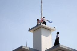 Wali Kota Eri Cahyadi Perankan Tokoh Nasional dalam Refleksi Perobekan Bendera 2023