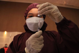 Cegah Kenaikan COVID-19 di Akhir Tahun, Pemkot Surabaya Beri Layanan Vaksinasi