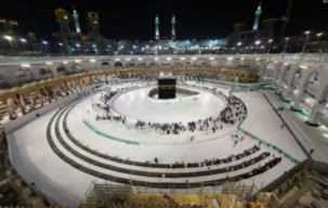 Pria Bersenjata Teriak Dukung Teroris di Masjidil Haram