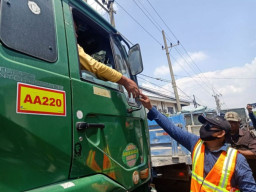 Diresahkan Pungutan Liar dengan Gunakan Karcis Dishub, Pengusaha Kalianak Demo