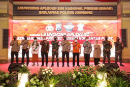 Polri Luncurkan Aplikasi 'SINAR' Permudah Pembuatan SIM bagi Masyarakat