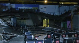 Atap di Ruang Tunggu Stasiun Pasar Turi Ambrol, Beruntung Tidak ada Korban