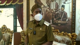 Bupati Fauzi, Penyuka Buku-buku Bung Karno