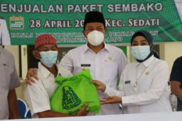 Jelang Lebaran, Wakil Bupati Buka Pasar Murah di Kecamatan Sedati