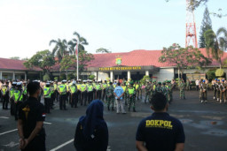 Peringati Mayday, Polres Bekasi Kota dan Personil Gabungan Gelar Apel Pengamanan
