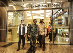 Pastikan Prokes Pusat Perbelanjaan, Forkopimda Jatim Sidak Tunjungan Plaza