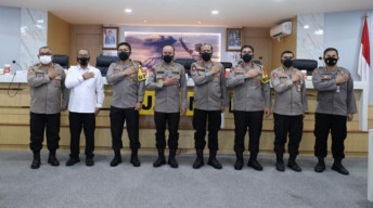 Pejabat  Polda Jatim dan Polres/ta Jajaran Terima Pengarahan dari Irwasum