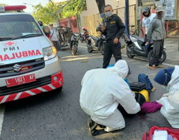 Diduga Korban Jambret, Eny Setyorini Tergeletak di Jalan Raya Diponegoro