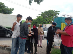 Korwil GMKI Berbagi Nasi Kotak untuk Buka Puasa