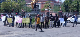 Demo Kantor Pemkab Sumenep, GPMS Minta Bupati Fauzi Evaluasi Kinerja 9 OPD