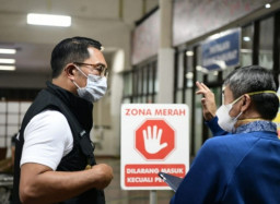 Tinjau Dua Rumah Sakit di Kota Bandung, Ridwan Kamil: Ada Peningkatan, tapi Masih Relatif Terkendali