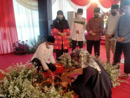 Letakkan Batu Pertama Baghraf Health Clinic, Bupati Sumenep: Semoga Bermanfaat