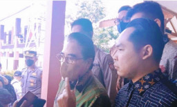 JE Dituntut 15 Tahun Penjara, Hotma Sitompul Akan Jawab Melalui Nota Pembelaan