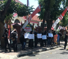 Sidang MSAT, Aliansi Kota Santri Jombang Lawan Kekerasan Seksual Gelar Aksi Demo