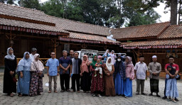 Warga RT 07 RW 06 Bringin, Kota Semarang Gelar Bakti Sosial dan Santuni Panti Asuhan