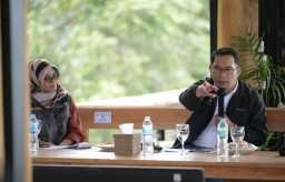Ridwan Kamil Dorong Pembinaan Atlet Golf Usia Muda di Jabar