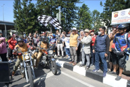 Ridwan Kamil Ingatkan Kelompok Penyanyi Jalanan Jabar agar Jaga Persatuan