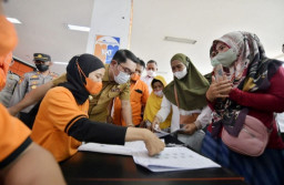 Ridwan Kamil Pantau Pembagian BLT BBM di Bekasi, Lancar Tanpa Penumpukan Antrean