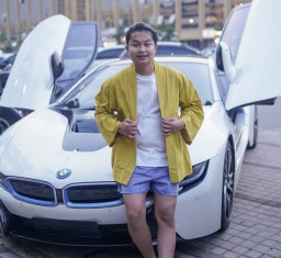 Sukses Jadi Youtuber, Arek Lamongan Ini Berpenghasilan Ratusan Juta Per Bulan