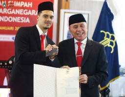 Resmi Ber-KTP Indonesia, Shayne Pattnama: Ini Impian Saya