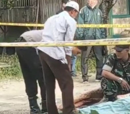 Ancam Bakar Kampung, Pria Ini Diamuk Massa hingga Ususnya Terbuar
