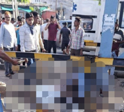 Nunggu di Halte malah Ditabrak Bus dari Belakang, 5 Tewas