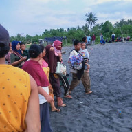 Lima Wisatawan Lokal Terseret Ombak, 1 Selamat dan 2 Ditemukan Tewas