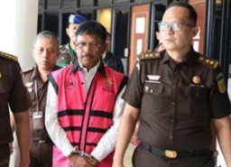 Johnny G Plate Didakwa Terima Sogokan Rp 17,8 Miliar