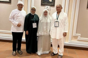 Usai  Ganjar, Anies Bertemu Puan di Makkah