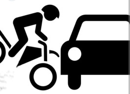 Motor Ditabrak Mobil, Pengendara Terpental Hantam Tiang hinggal Badan Terbelah Dua