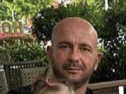 Binaragawan Tembak Kepala Mantan Istrinya dan  Dua Orang Lainnya hingga Tewas