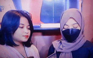Minta Maaf, Oklin Fia: Sejak Kecil Saya Diajari Ibu Jadi Muslimah yang Baik
