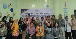 Dosen FIP UNESA Gelar Pelatihan Pembuatan Multimedia Berbasis Augmented Reality