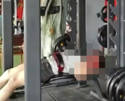 Leher Tertimpa Barbel 100 kg, Pria Ini Tewas Tercekik