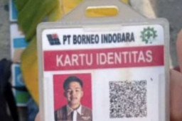 Menyalip Truk lalu Tabrakan dengan Mobil, Pengemudi Motor VCX Tewas