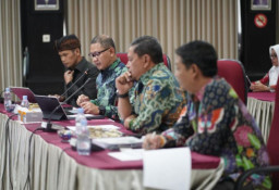 Pj Wali Kota Batu Paparkan Capaian Kinerja  Pemerintah di Hadapan Tim Kemendagri