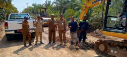 Camat Kelumpang Tinjau Pemeliharaan Jalan Desa Tanjung Pangga