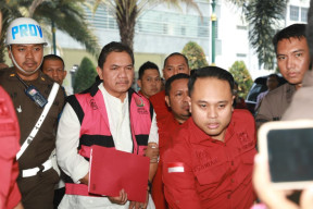 Anggota BPK Achsanul Qosasi Ditahan Kejagung